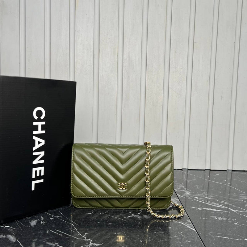 Chanel Classic Wallet on Chain