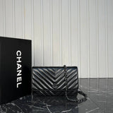 Chanel Classic Wallet on Chain