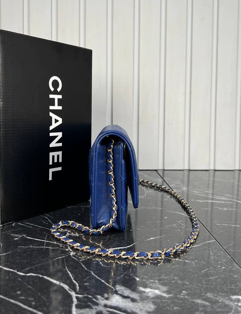 Chanel Classic Wallet on Chain