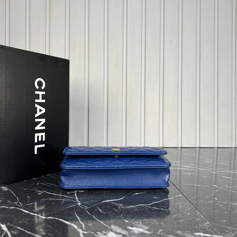 Chanel Classic Wallet on Chain