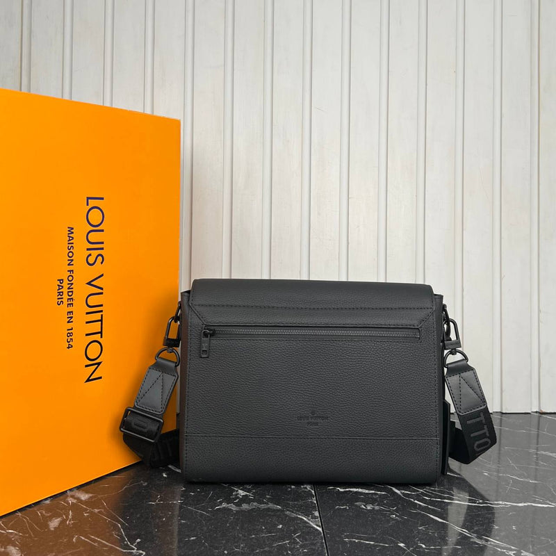 Louis Vuitton Takeoff Messenger Bag