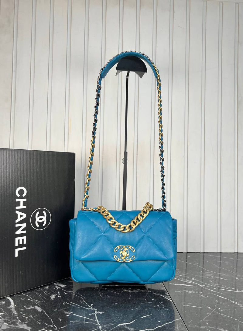 Chanel 19 Flap Bag Small