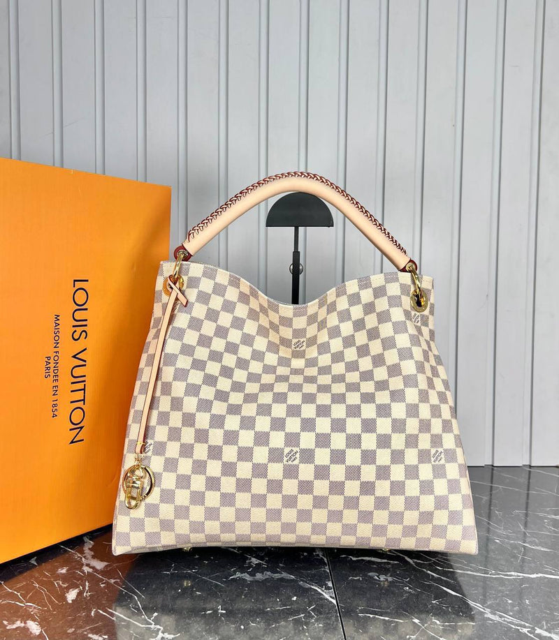 Louis Vuitton Artsy MM Monogram Bag