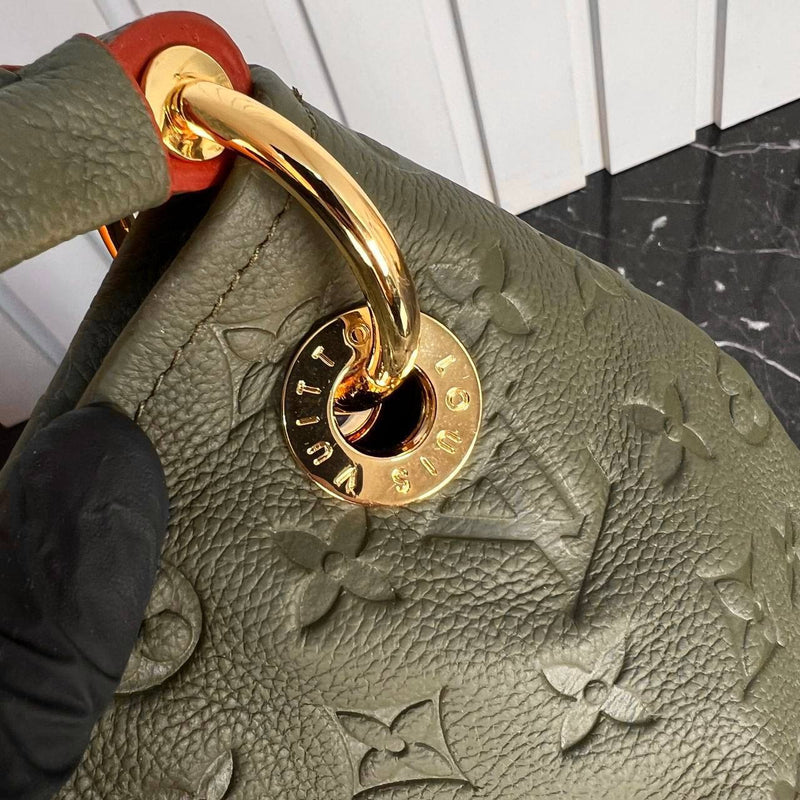 Louis Vuitton Artsy MM Empreinte Bag