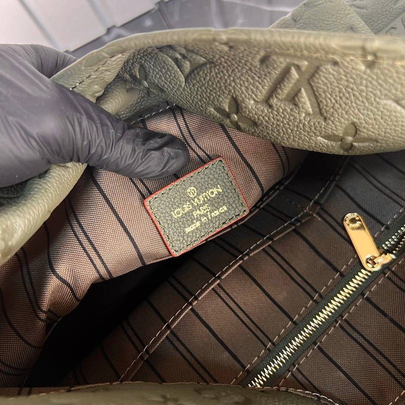 Louis Vuitton Artsy MM Empreinte Bag