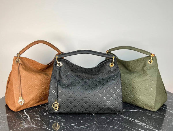 Louis Vuitton Artsy MM Empreinte Bag