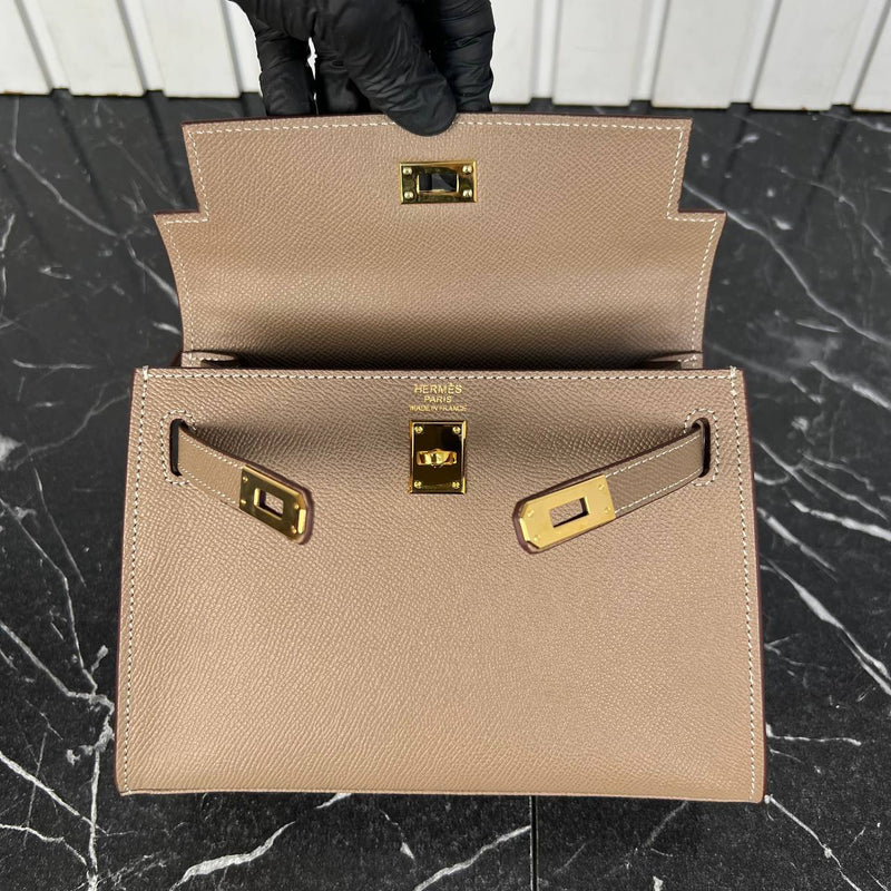 Hermes Kelly Bag 22 cm