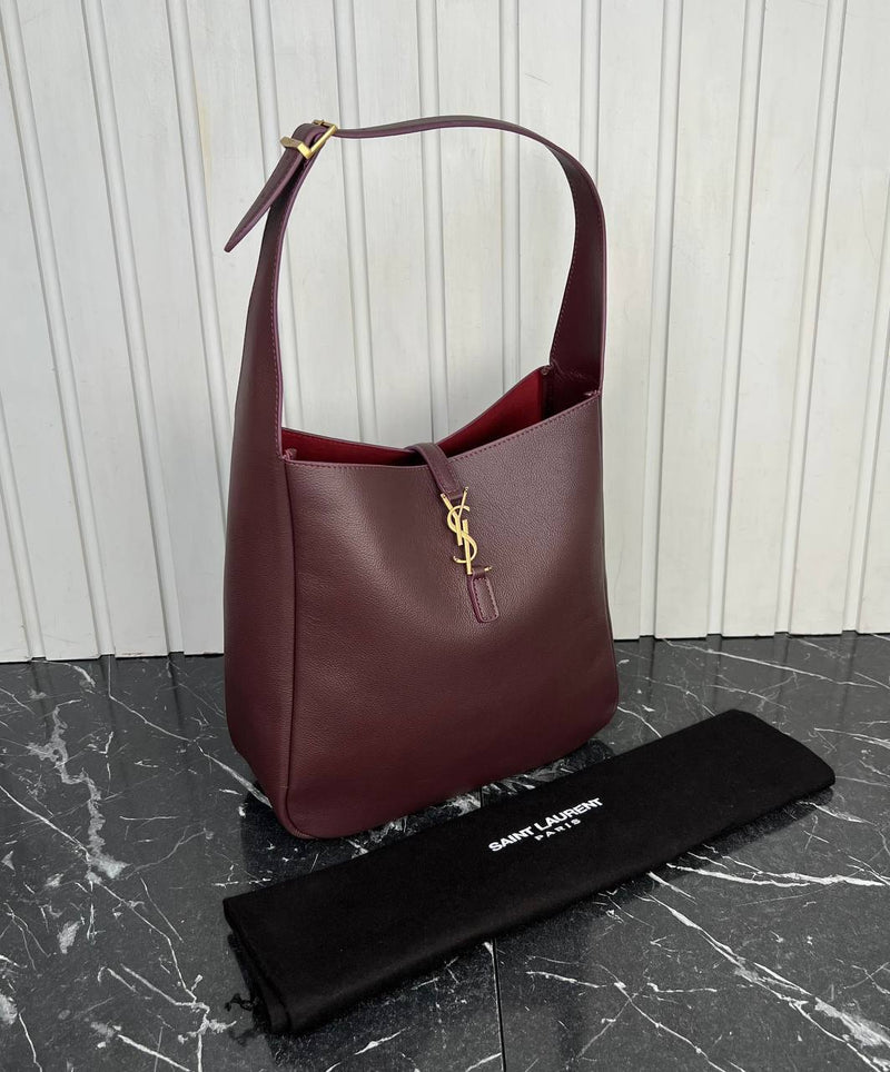 Saint Laurent Le 5 A 7 Bag Medium