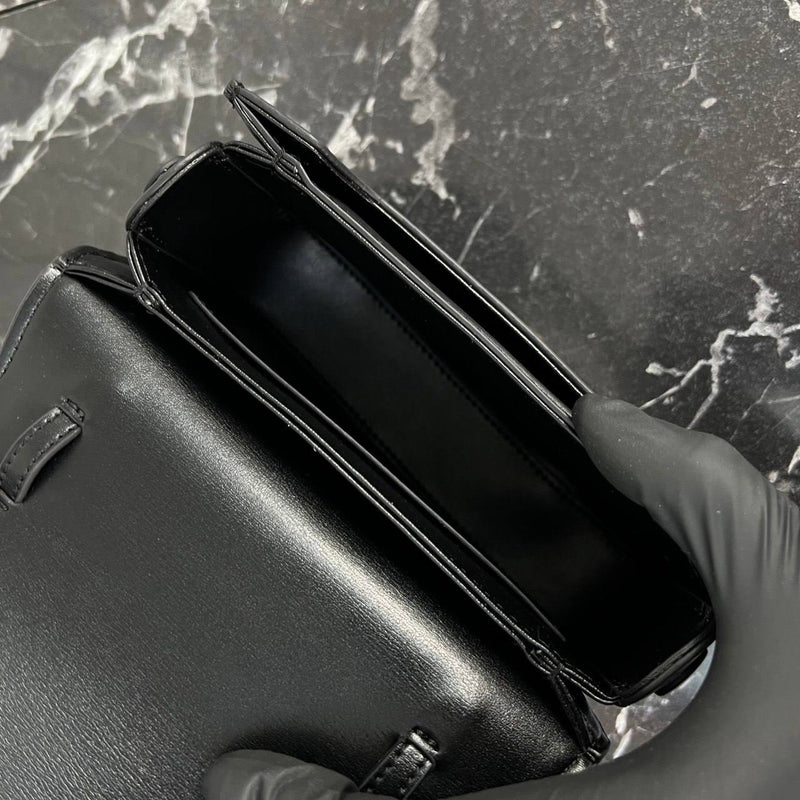 Christian Dior Avenue Bag Small