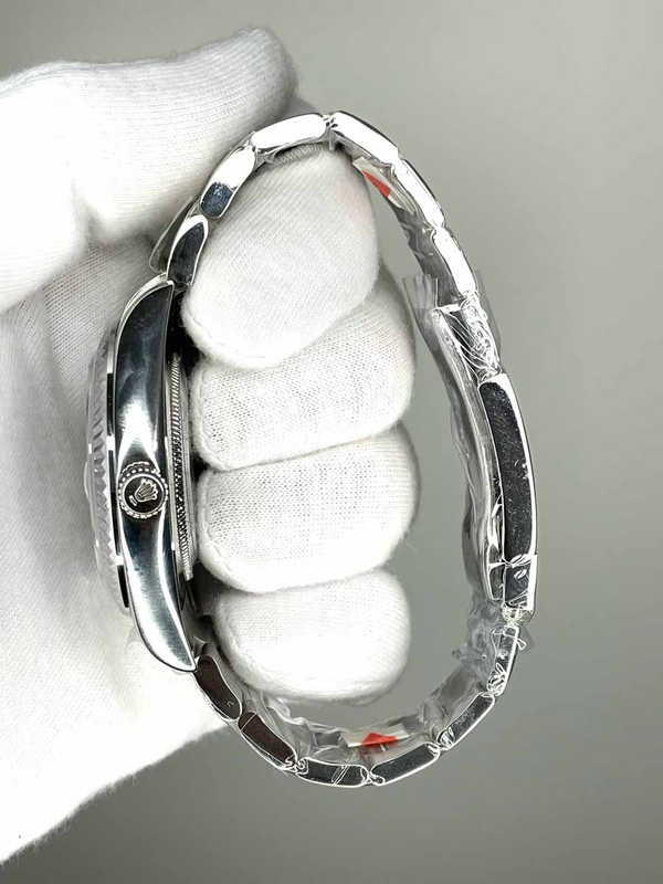 Rolex Datejust Jubilee Oyster Rhodium