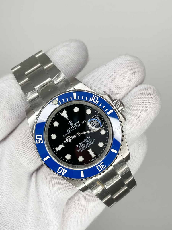 Rolex Submariner Blue - Date Oyster