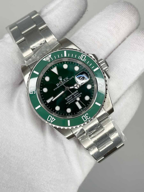 Rolex Submariner Hulk Oyster